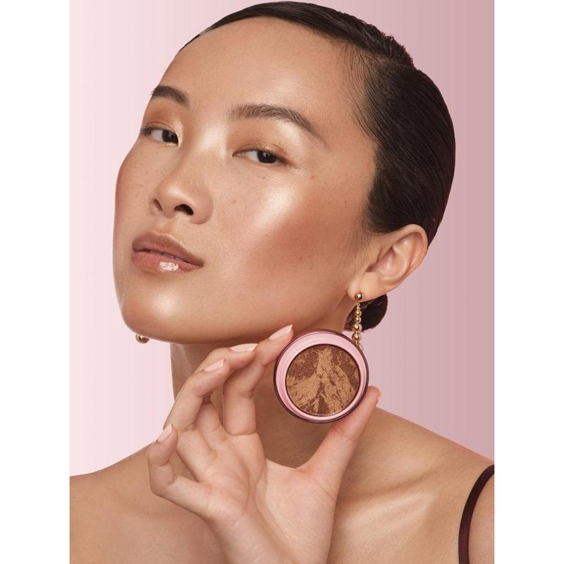 DIBS Beauty GlowBounce Illuminating Velvet Cushion Highlighter