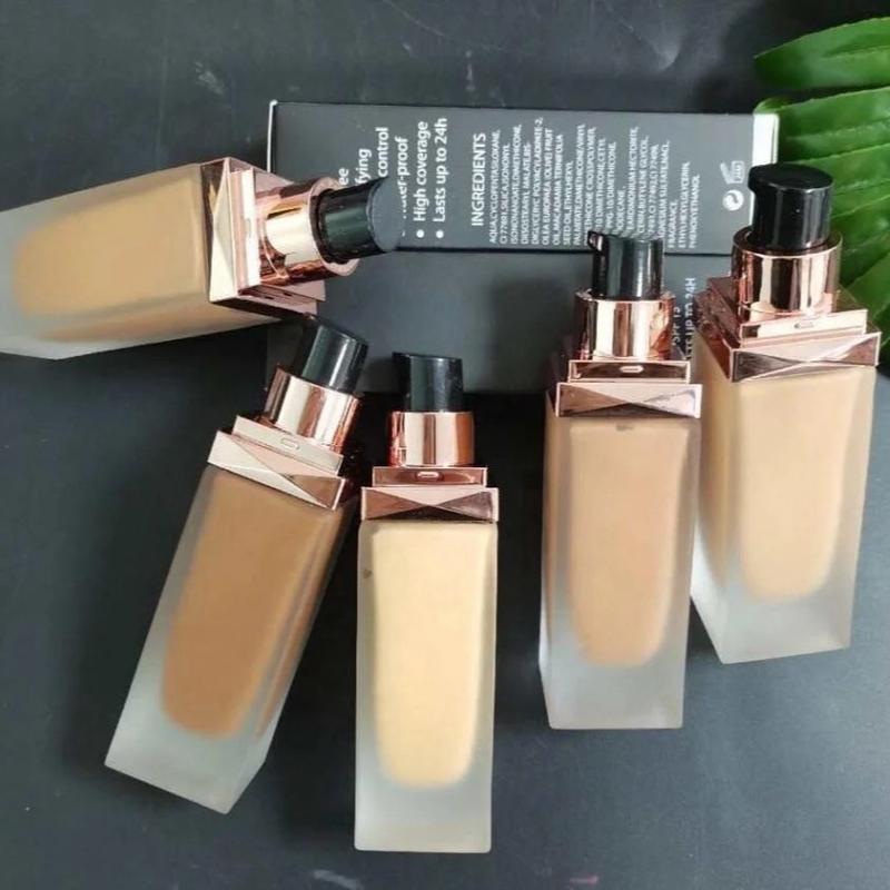 Liquid Foundation with SPF 15 Coverage for Perfect Makeup - Concealer