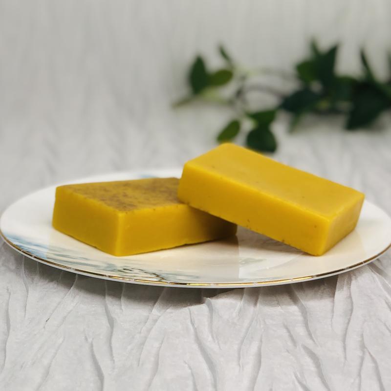 turmeric & kojic soap  - 100g , HandMade Brightening soap With Lemon Turmeric & Kojic Acid  for Men and Women,Rich foam, smells like lemon turmeric,Suitable for washing face, hands and bathing,Cleansing the skin